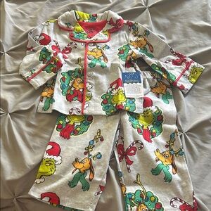 The Grinch Kids Pajama Set - Gray with Red, Green, and Yellow